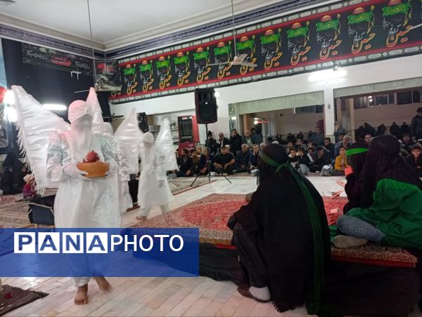 اجرای نمایش و شبیه خوانی دهه فاطمیه در تکیه ابوالفضلی روستای فدافن