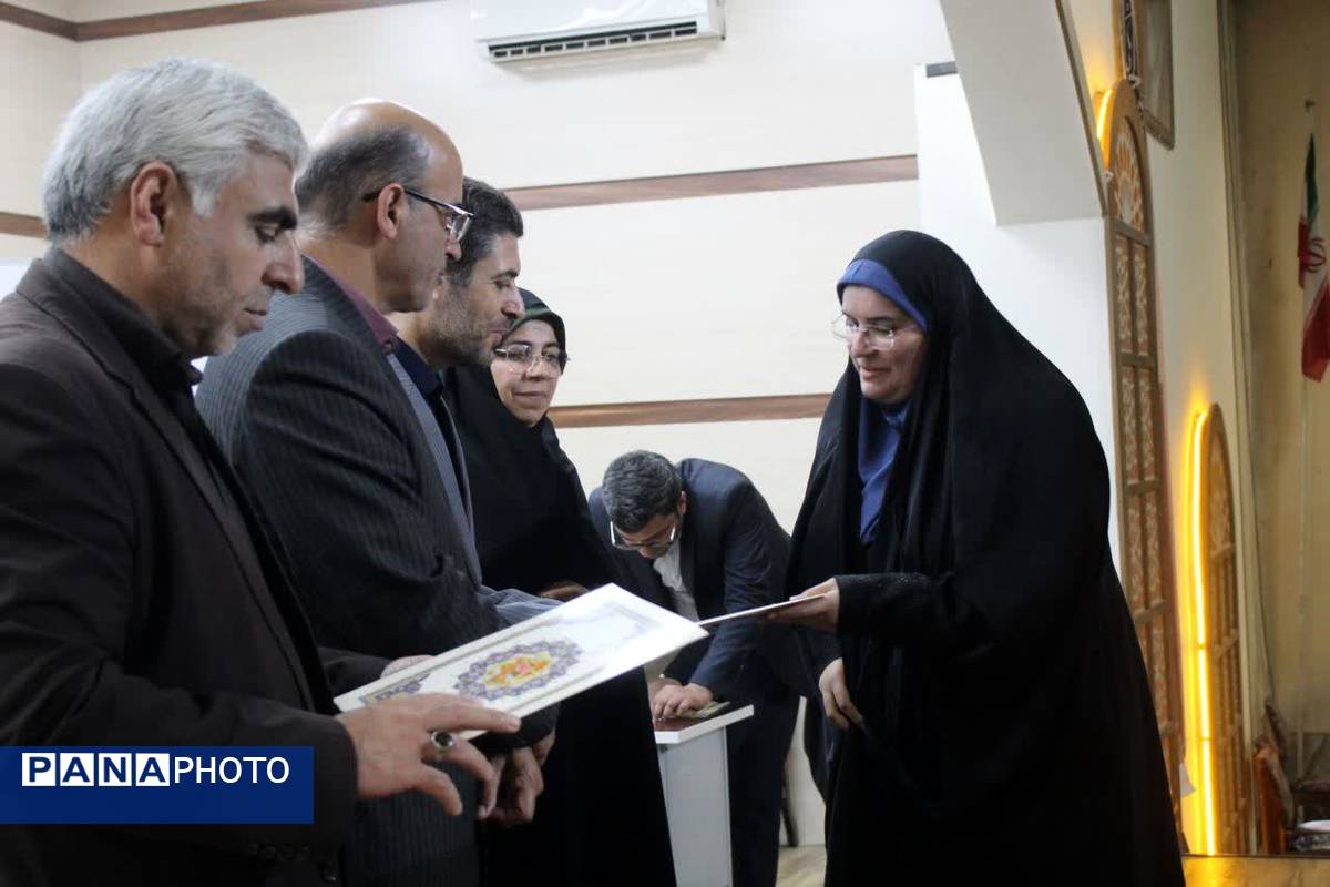 نمایشگاه دستاوردهای معاونت آموزش ابتدایی آموزش و پرورش مازندران 