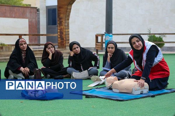 دومین دوره کمک‌های اولیه و امداد ویژه معلمان شهر کرمان