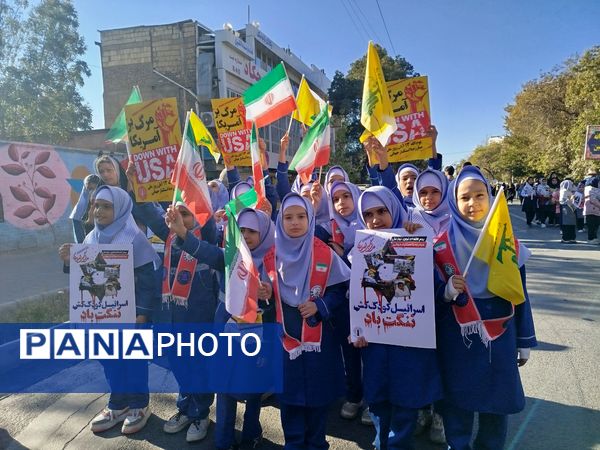 راهپیمایی 13 آبان با حضور حداکثری دانش آموزان در شهرستان نیشابور 