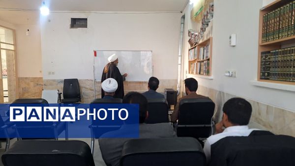 جلسه توانمندسازی معلمان پرورشی در مروست