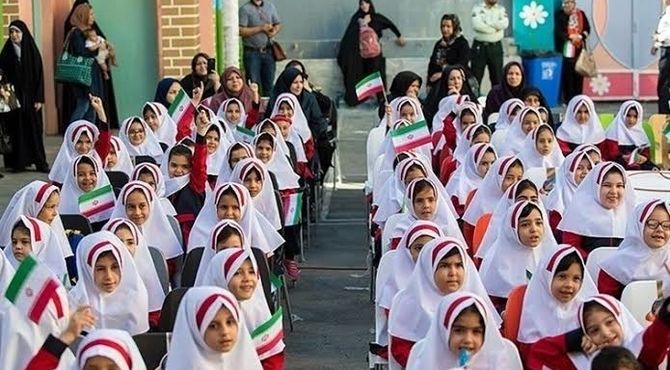 صحرارود غرق شادی جشن شکوفه‌ها