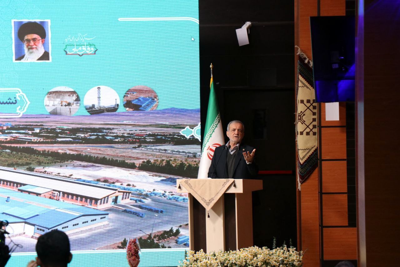 حذف هر اندیشه‌ای از دست رفتن سرمایه است/ انتقاد از کلنگ زنی پروژه با وجود بی‌پولی 