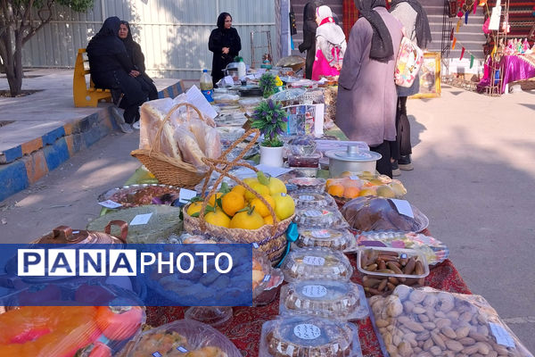 آشنایی با اقوام ایرانی در دبستان یگانه