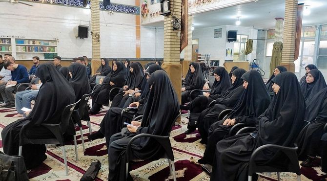 نشست فعالان حوزه رسانه در مسجد علی اکبر شهرستان قرچک