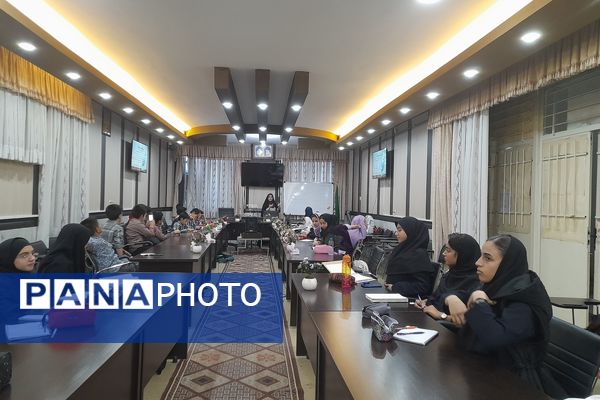 کارگاه آموزشی خبرگزاری پانا در اداره آموزش و پرورش ناحیه ۳ شیراز