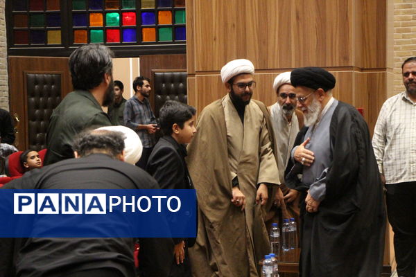 چهارمین سالگرد شهادت استاد طلبه مجاهد محمدحسین فرج نژاد و خانواده ایشان در یزد