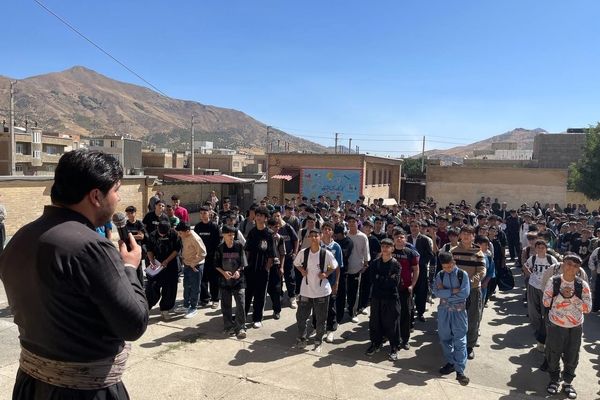 آیین باشکوه بازگشایی سال تحصیلی در مدرسه شهید خادمی بانه برگزار شد