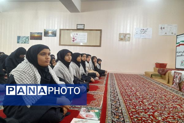 گرامیداشت یاد شهید سید حسن نصرالله در دبیرستان شاهد تکتم مشهد