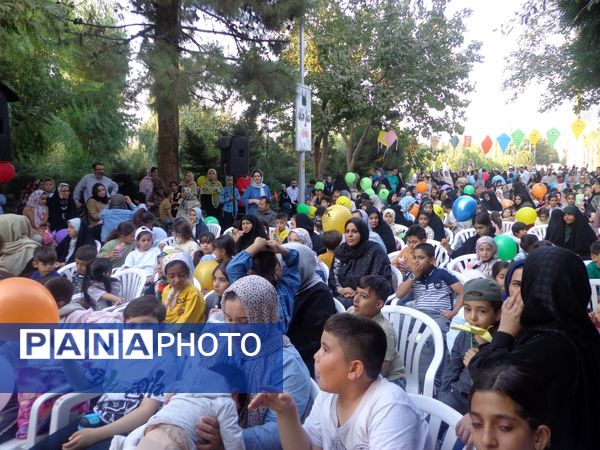 جلوه‌هایی از «جشن بادبادک‌ها» در بوستان علوی قم