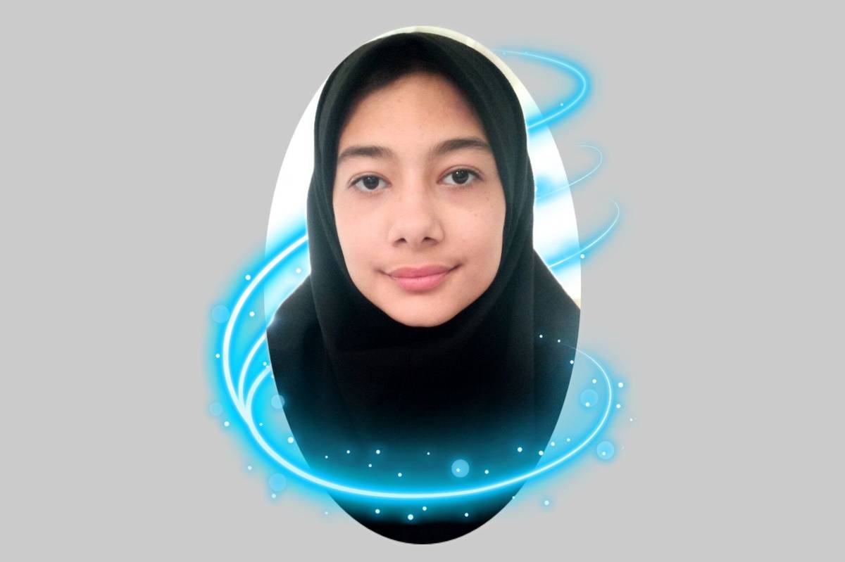 درخشش فائزه یوسفی، دانشآموز روستای علیآباد هشترود در مسابقه نقاشی سیاهقلم