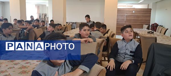 جشن فارغ‌التحصیلی کلاس ششمی‌های مدرسه معلم دوره دوم آشخانه 