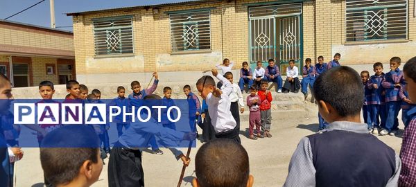 برگزاری جشن روز کودک در مدرسه شهید محمد منتظری