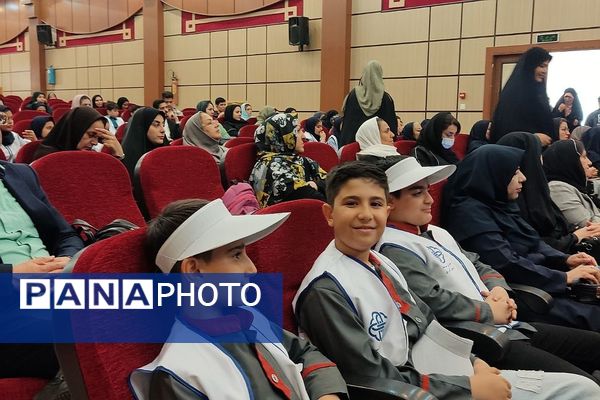 تجلیل از حافظان سلامت و ایمنی در رباط کریم