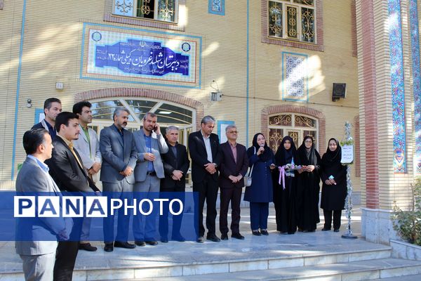 گرامیداشت روز آزمایشگاه در دبیرستان دخترانه شاهد غرویان وکیلی (۲۲)