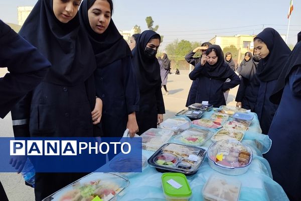 جشن هفته تربیت‌بدنی در دبیرستان فضیلت شاهد شهرستان ورامین