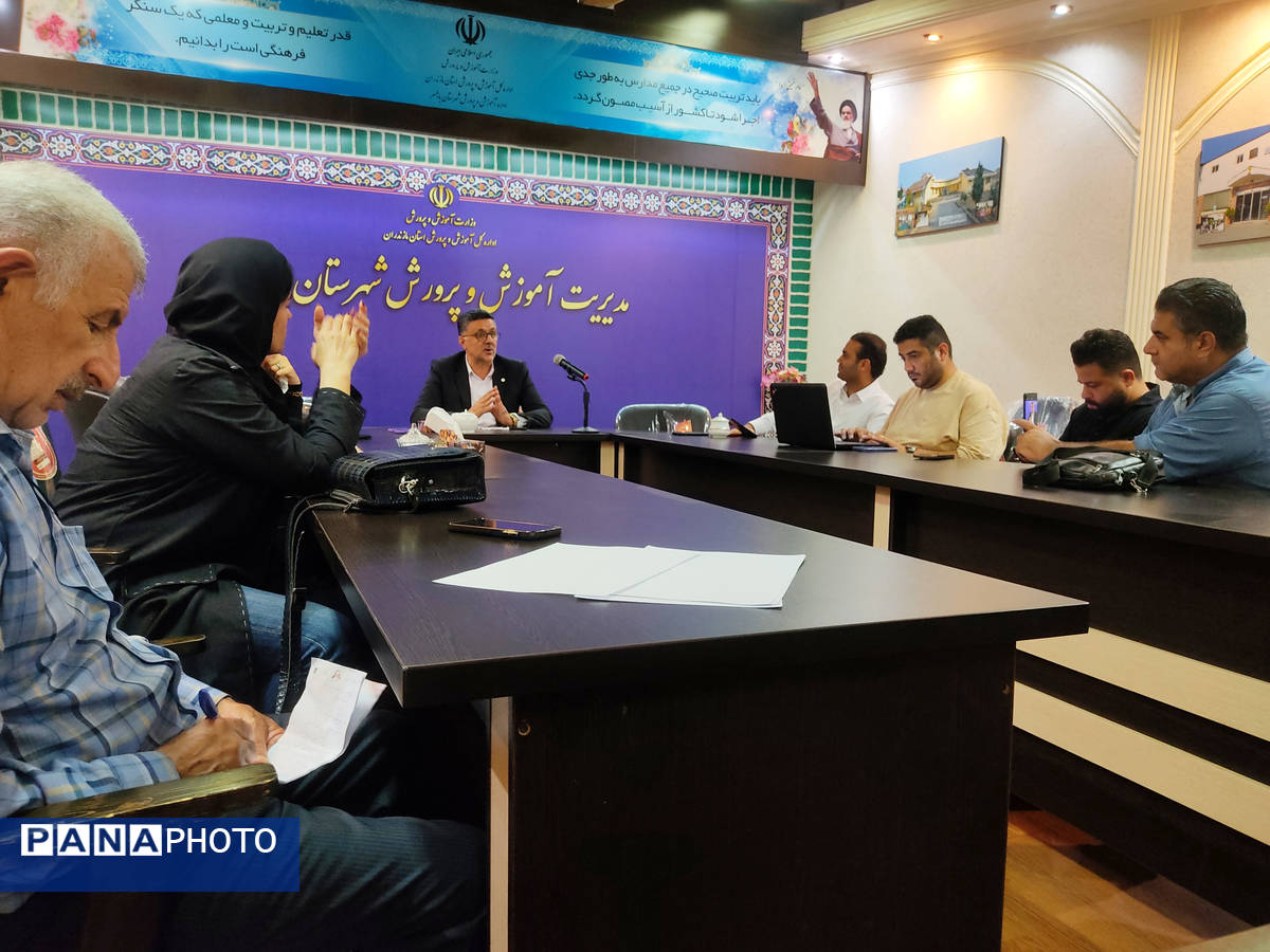 گرامیداشت روز خبرنگار در آموزش و پرورش بابلسر