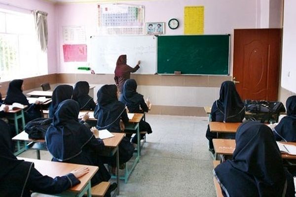 آغاز پیش‌ثبت‌نام پایه دهم و میان‌پایه مدارس شاهد از امروز