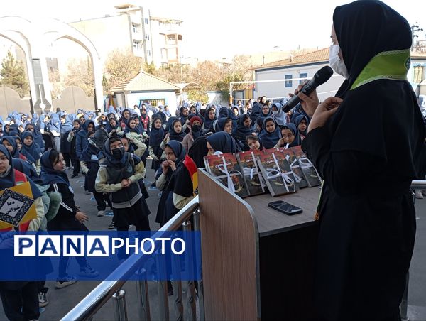 آوای عترت و نور قرآن در دبستان آرمینه مصلی نژاد