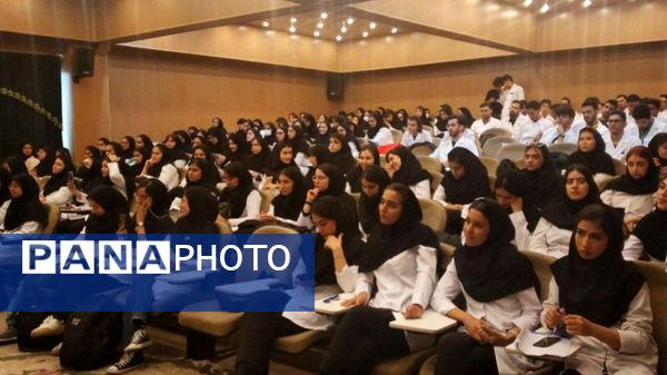 جشن روز پرستار در دانشکده علوم پزشکی دانشگاه آزاد اسلامی واحد کرج 