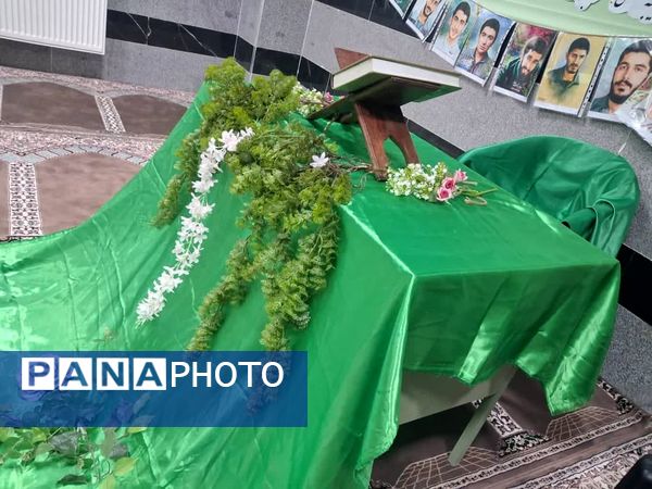 برگزاری محفل انس با قرآن کریم در مدرسه حضرت خدیجه کبری (س) جم