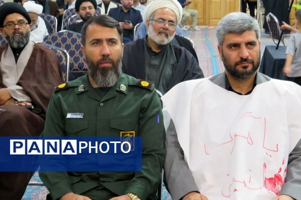  پیشوا در شب وداع؛ عالمان دینی و مسئولان با امام خویش پیمان دوباره بستند