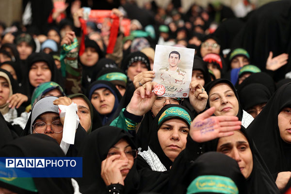 دیدار پیشکسوتان و فعالان دفاع مقدس و مقاومت با مقام معظم رهبری