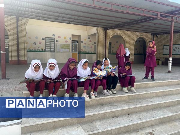 نمایش‌های خلاقانه دانش‌آموزان سیریک به‌مناسبت هفته کتاب