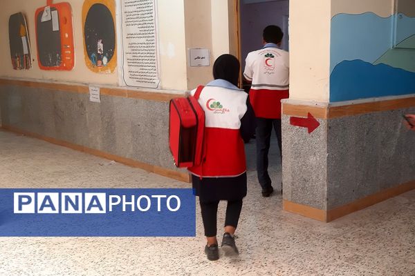 مانور دانش‌آموزی پدافند غیر عامل در شهرستان میناب