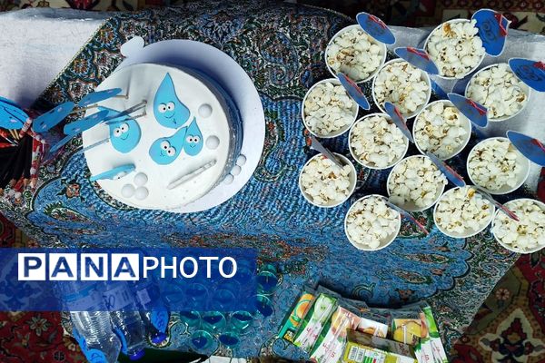 جشن آب در مدرسه سحر 