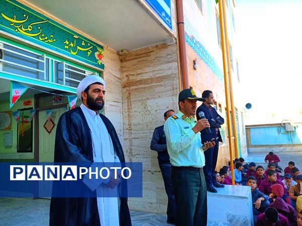 حضور رییس پلیس فتا شهرستان کاشمر در دبیرستان میثاق