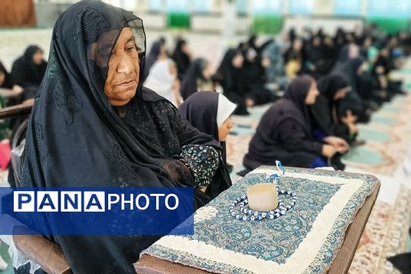 حضور حماسی اقشار مختلف مردم شهرستان مارگون در نماز جمعه