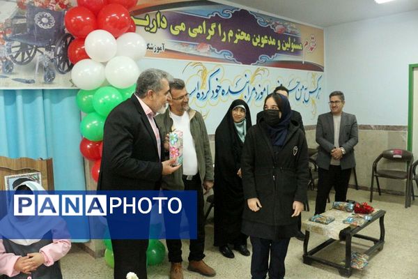 پاسداشت توانمندی‌ها؛ مراسم ویژه برای دانش‌آموزان آموزشگاه استثنایی ابرار فیروزکوه 