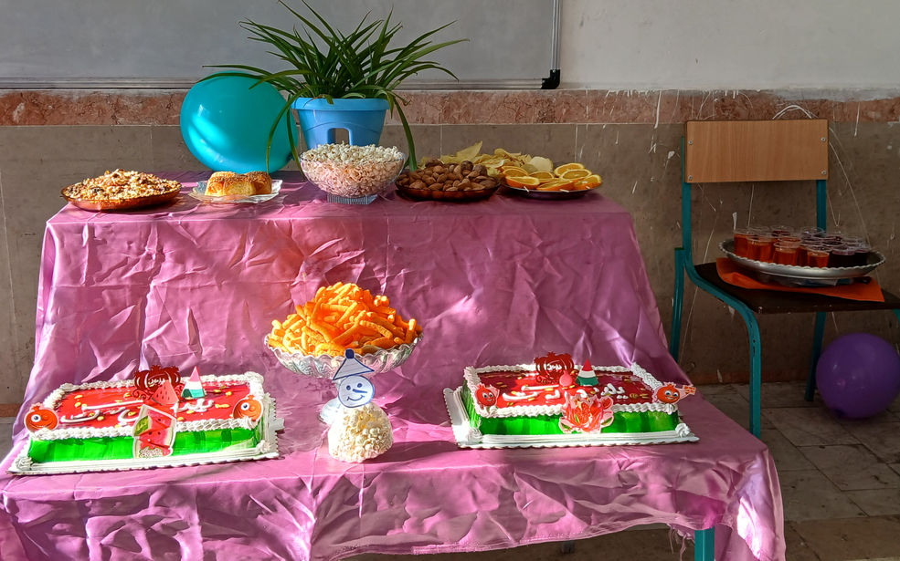  یلدای شاد در روستای داربلوط مدرسه شهید ابوالفضل شمس میزبان جشن کهن ایرانی