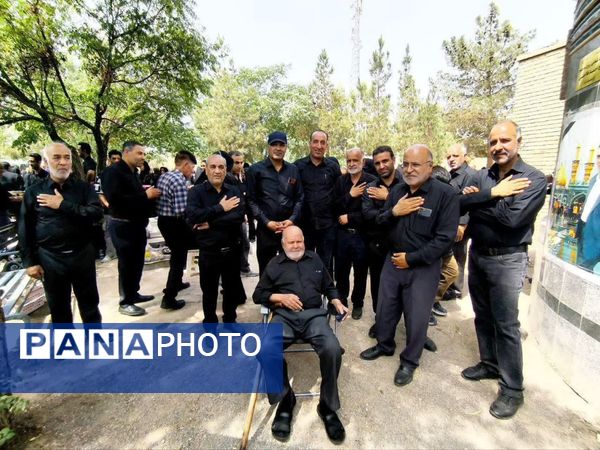 آیین نخل گردانی روز عاشورا با حضور کم نظیر مردم منطقه امامزاده بادرود