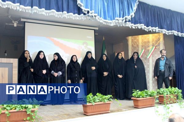 جشن پرشور چهل و ششمین سالگرد انقلاب در کانون روح‌الله منطقه ۵ تهران