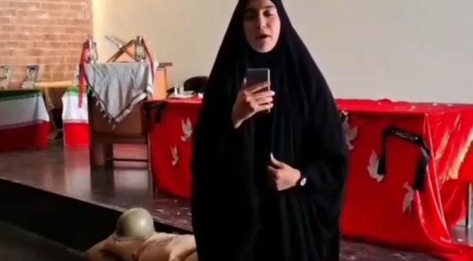 عطر ایثار شهید گمنام در فضای دبیرستان شکیب