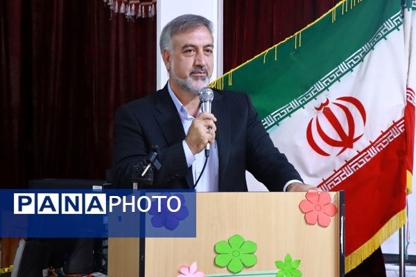 جشن عاطفه‌ها در آموزشگاه حاج محمد علی تقی پور