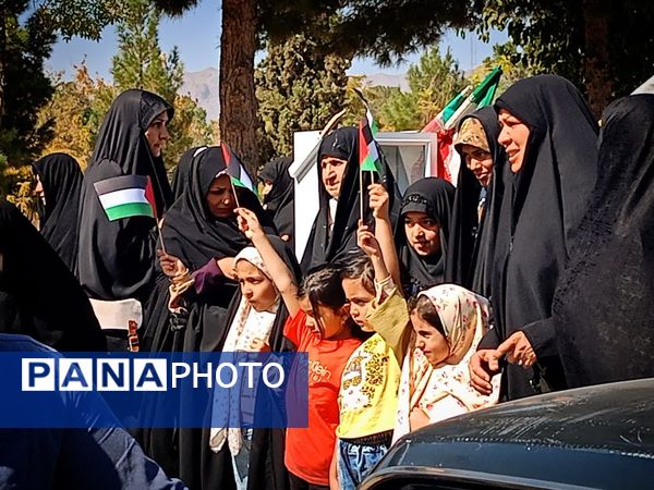 کودکانی که آزادی فلسطین را فریاد زدند
