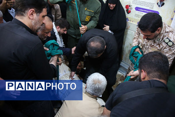 مراسم خاکسپاری پیکر قاضی شهید «علی قناعت‌کار» در قم