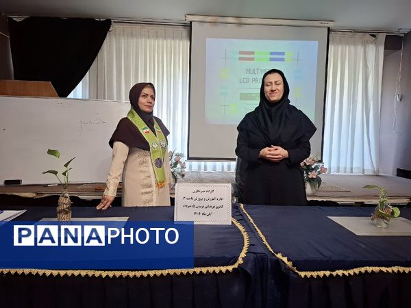 جلسه سوم دوره الفبای خبرنگاری ناحیه سه 