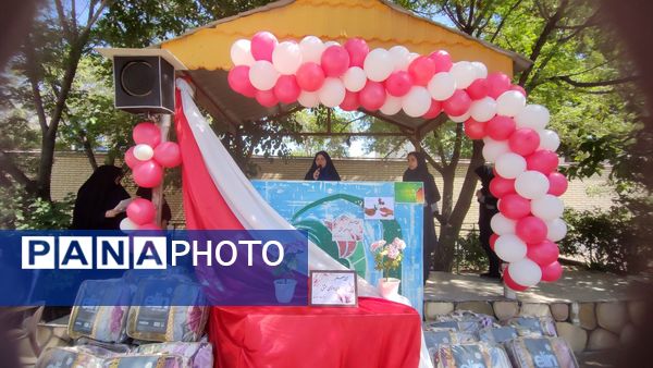 جشن سپاس معلم در دبستان شاهد حاج تقی آقا بزرگ مشهد