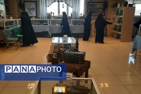 زیارت گلزار شهدا و اقامه نماز جماعت دانش‌آموزان فرزانگان در امامزاده ابراهیم ملارد