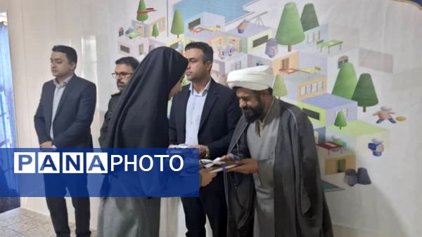 جشن آغاز سال تحصیلی و گرامیداشت هفته دفاع مقدس در دبستان زهرای اطهر