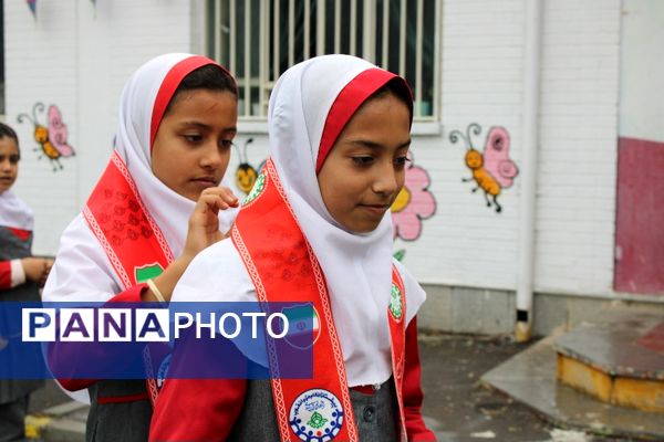بازدید ارزیاب کشوری سازمان دانش‌آموزی از مدارس تمام تشکیلاتی سملقان