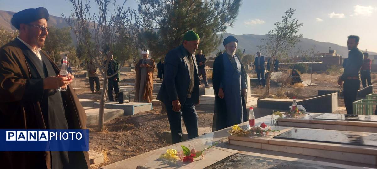 غبارروبی مزار شهدای روستای سربالا 