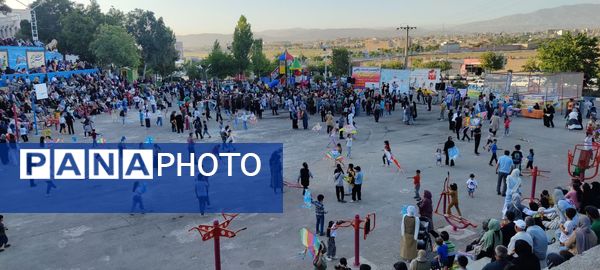 برگزاری جشنواره پرواز بادبادک ها در شیروان