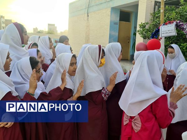آیین افتتاحیه هفته «سفیران سلامت» در مدرسه شهید ابراهیم تنیده 