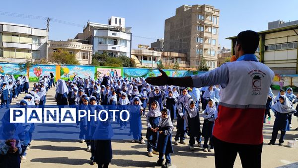 گرامیداشت روز ملی کاهش اثرات بلاهای طبیعی در نیشابور