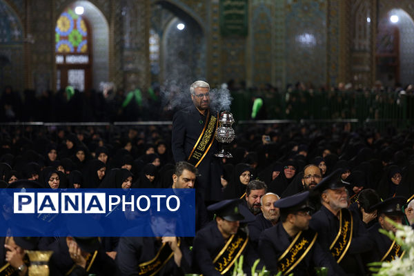 آیین شمعدان‌گردانی و خطبه خوانی شام رحلت حضرت معصومه(س)